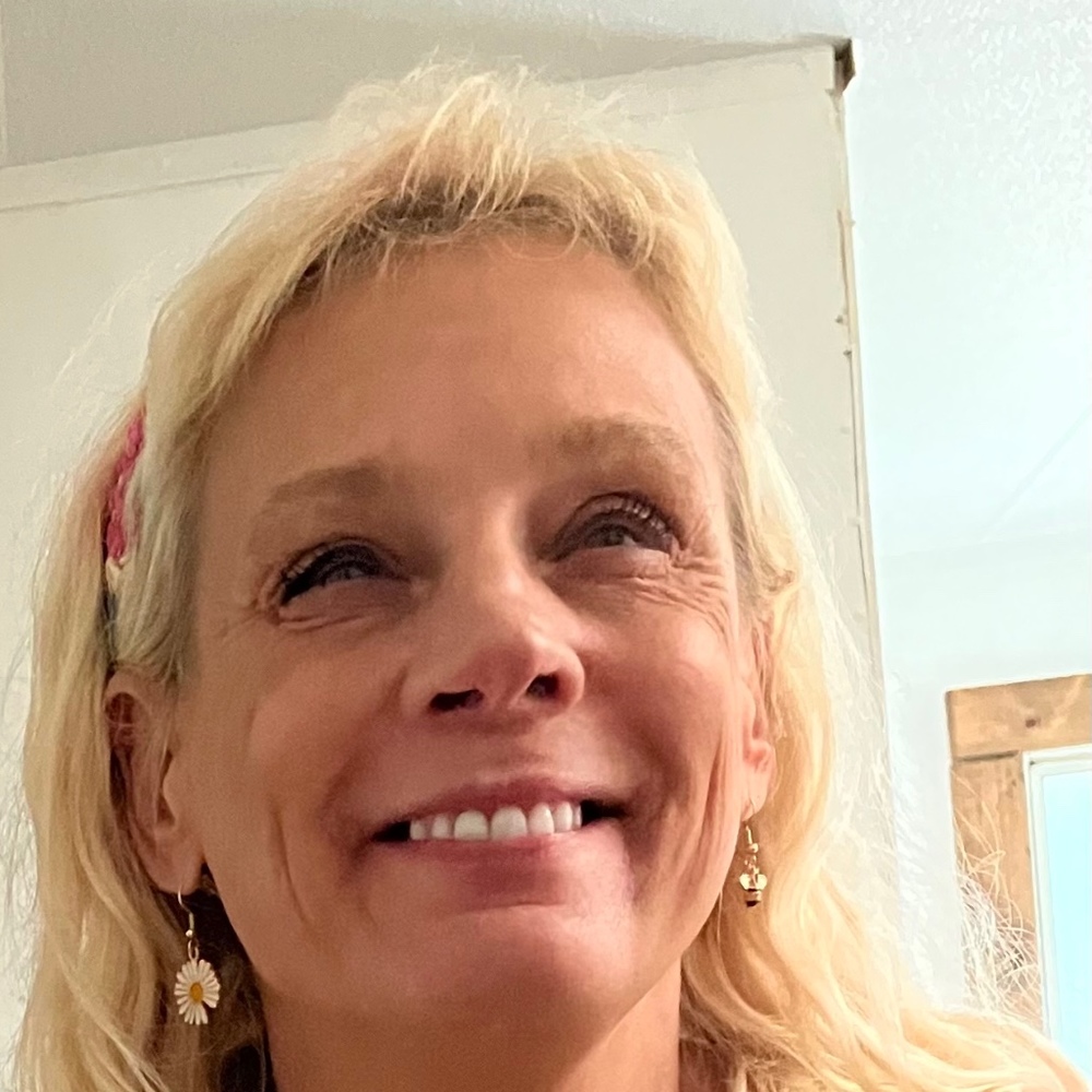 Meet your Posher, Lynda